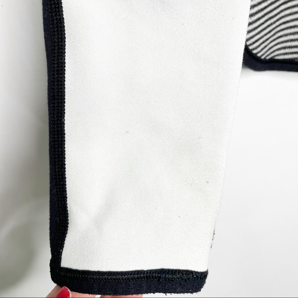 Lululemon Runder Under Reversible Tee - Picture 12 of 13